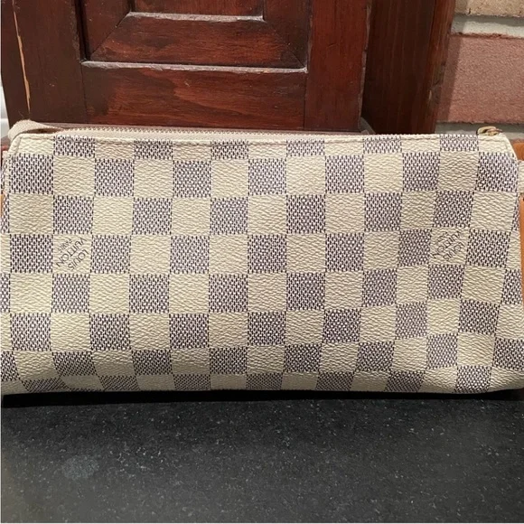 Louis Vuitton Discontinued Eva crossbody - Picture 3 of 7